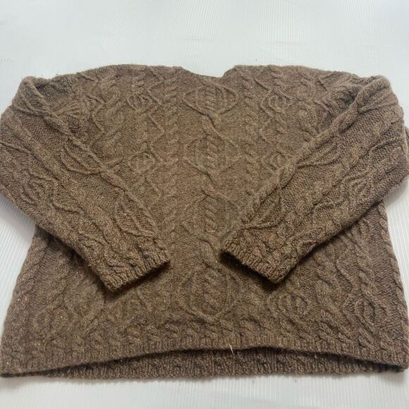 L.L. Bean Women’s Brown VTG Cable Knit Wool Sweater Size Small - Picture 6 of 7